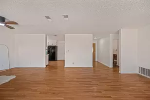 4801 Willowbrook Dr, Sacramento, CA 95842 - Photo 19
