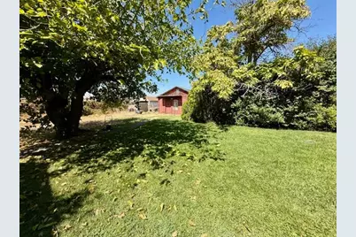 8651 Sheldon Road, Elk Grove, CA 95624 - Photo 19