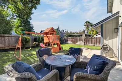 6816 Fall Breeze Court, Elk Grove, CA 95758 - Photo 51