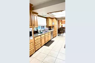 1740 N Berkeley Avenue, Turlock, CA 95382 - Photo 21