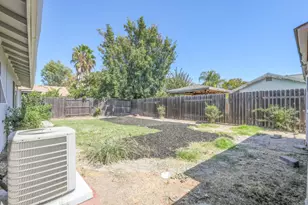 8347 Lancraft Dr, Sacramento, CA 95823 - Photo 45