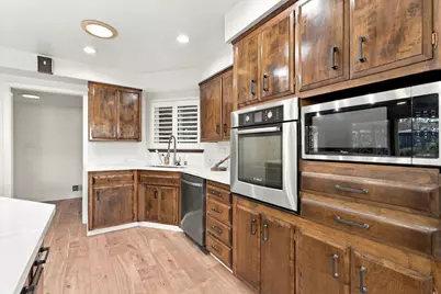 2283 Glen Ellen Circle, Sacramento, CA 95822 - Photo 5