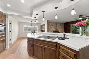 2283 Glen Ellen Cir, Sacramento, CA 95822 - Photo 3