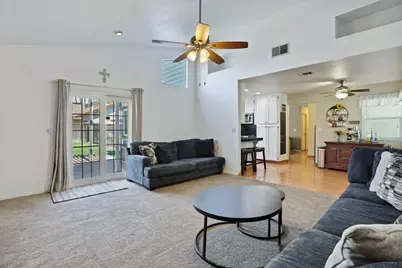 2655 Meadow Lake Drive, Stockton, CA 95207 - Photo 13