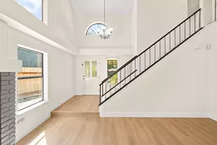 1511 Newborough Dr, Sacramento, CA 95833 - Photo 11