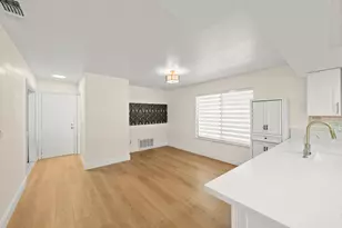 1511 Newborough Dr, Sacramento, CA 95833 - Photo 23