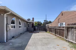 1415 W Hammer Ln, Stockton, CA 95209 - Photo 13