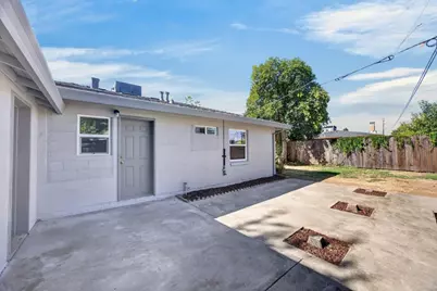 4810 Cabrillo Way, Sacramento, CA 95820 - Photo 27