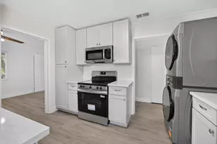 4810 Cabrillo Way, Sacramento, CA 95820 - Photo 15