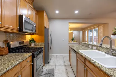 171 W Santa Cruz Way, Mountain House, CA 95391 - Photo 17