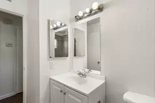 4772 Greenholme Dr, Sacramento, CA 95842 - Photo 23