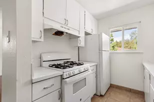 4772 Greenholme Dr, Sacramento, CA 95842 - Photo 15