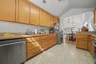 312 Manor Dr, Ione, CA 95640 - Photo 13