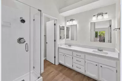 7740 Elmsmere Court, Elk Grove, CA 95758 - Photo 43