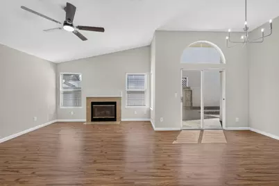 7740 Elmsmere Court, Elk Grove, CA 95758 - Photo 13