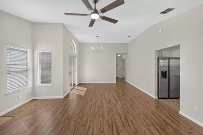 7740 Elmsmere Court, Elk Grove, CA 95758 - Photo 23