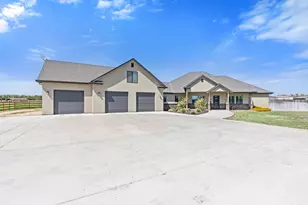 19206 S Bloss Ave, Hilmar, CA 95324 - Photo 1