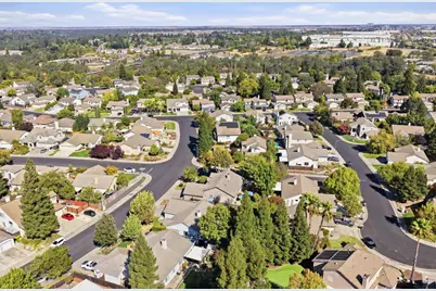 1492 Kingswood Drive, Roseville, CA 95678 - Photo 39
