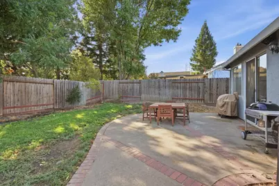 1492 Kingswood Drive, Roseville, CA 95678 - Photo 25