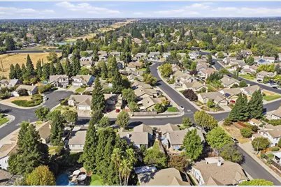 1492 Kingswood Drive, Roseville, CA 95678 - Photo 41