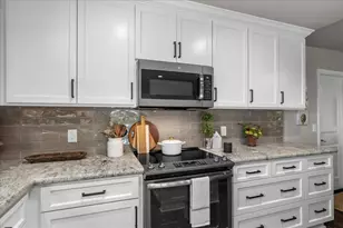1041 Parkside Ave, Manteca, CA 95336 - Photo 13