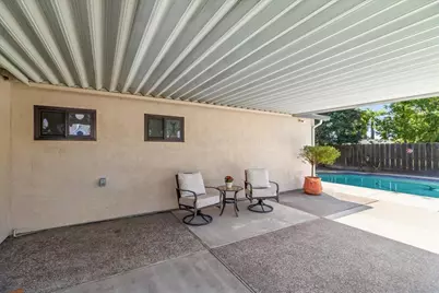 1041 Parkside Avenue, Manteca, CA 95336 - Photo 57