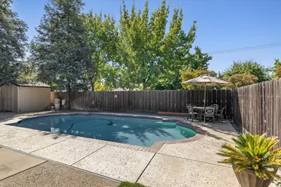 1041 Parkside Avenue, Manteca, CA 95336 - Photo 53