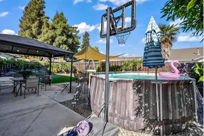 73 S Obsidian Drive, Oakdale, CA 95361 - Photo 29