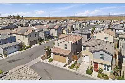 1123 Royalty Way, Madera, CA 93636 - Photo 35