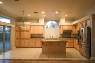 8731 Freesia Dr, Elk Grove, CA 95624 - Photo 15