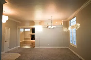 8731 Freesia Dr, Elk Grove, CA 95624 - Photo 13