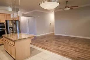 8731 Freesia Dr, Elk Grove, CA 95624 - Photo 21