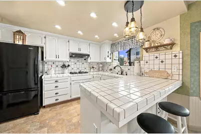 588 Carrigane Way, Manteca, CA 95337 - Photo 13