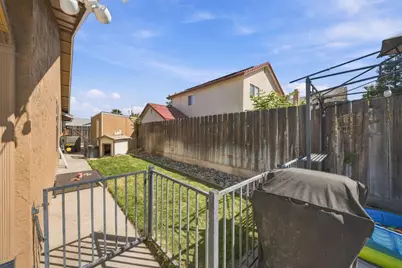 588 Carrigane Way, Manteca, CA 95337 - Photo 35