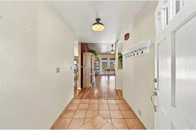 588 Carrigane Way, Manteca, CA 95337 - Photo 5