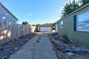 360 E 19th St, Merced, CA 95340 - Photo 39