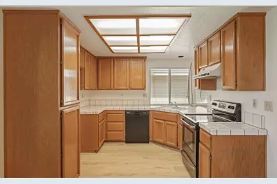976 Lanigan Court, Galt, CA 95632 - Photo 13