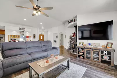 1823 Lynchburg Drive, Yuba City, CA 95993 - Photo 5