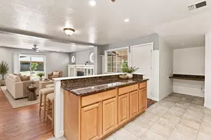 6616 Pepperwood Way, Carmichael, CA 95608 - Photo 19