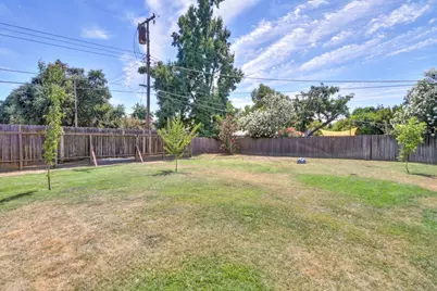 6616 Pepperwood Way, Carmichael, CA 95608 - Photo 13