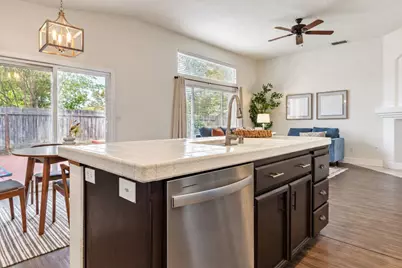 10064 Oglethorpe Way, Elk Grove, CA 95624 - Photo 13