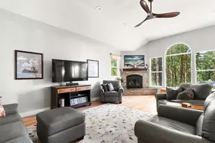 13021 Somerset Dr, Grass Valley, CA 95945 - Photo 15