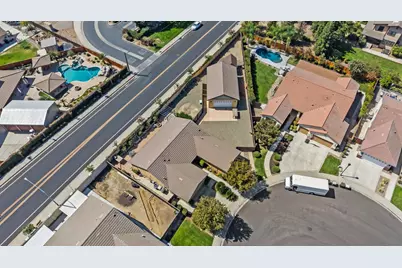 7612 Nannos Court, Hughson, CA 95326 - Photo 33