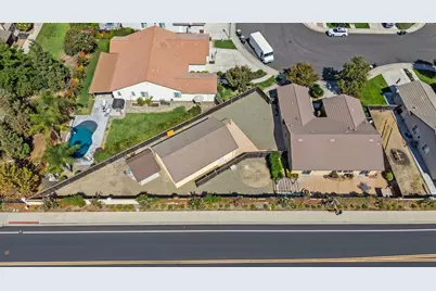 7612 Nannos Court, Hughson, CA 95326 - Photo 35