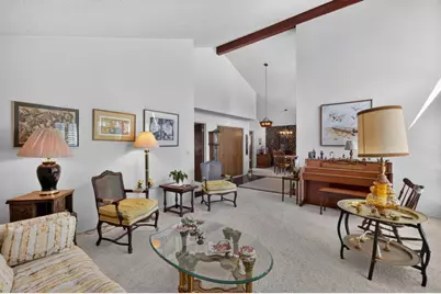 6370 Havenside Drive, Sacramento, CA 95831 - Photo 11