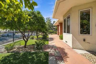 2710 Allston Way, Stockton, CA 95204 - Photo 41