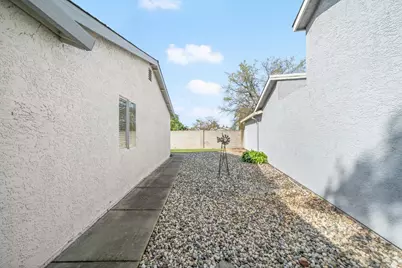 7579 Sunmore Lane, Sacramento, CA 95828 - Photo 31