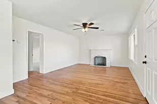 1438 W 19th St, Merced, CA 95340 - Photo 7
