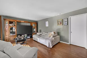 3401 Buccaneer Cir, Sacramento, CA 95826 - Photo 17