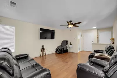 5639 Greenoaks Court, Riverbank, CA 95367 - Photo 5
